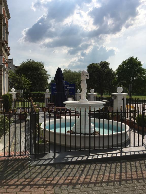 Clapham South Dudley Hotel London Exterior foto